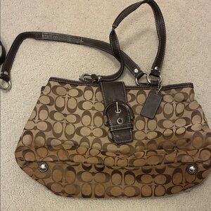 Coach Soho Signature East West Tote👝